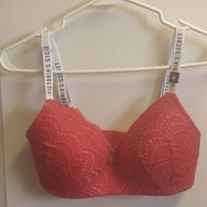 Victoria Secret Lace T-shirt bra